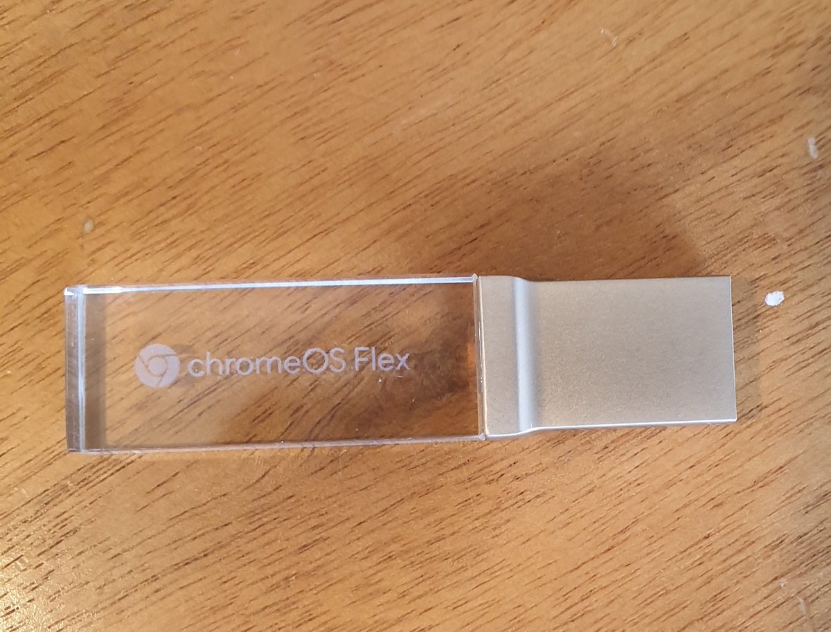 AshT_PEL's tweet photo. Nice little surprise to come home to from work thanks to @GoogleWorkspace @GoogleForEdu @googlechrome for the stylish new #ChromeFlex USB! 👍👏👌
With this USB i can now convert old school devices that would normally be disposed of or sent for recylcling, into fast and secure #ChromeOS devices! 🎉🥳🚀
#environment #emissions #recycling #sustainability @PEL_ICT 🌊🌿☁️🌲🏝️
If you work within a school and not to sure what to do with your old/slow Windows devices feel free to connect and drop me a message!