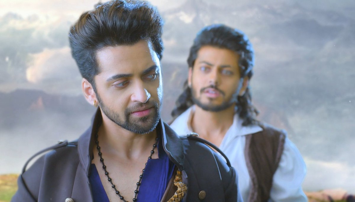 onlyforsumedh's tweet photo. nothing just protective elder brother behaviour hehe. 

just @Beatking_Sumedh saying those dialogues in that tone, that lehja and with the perfect voice modulation. he has mastered the art and how! 💯

#SumedhMudgalkar #SumedhAsHatim #Hatim #AlibabaEkAndaazAndekha https://t.co/y1JEXBS5pa