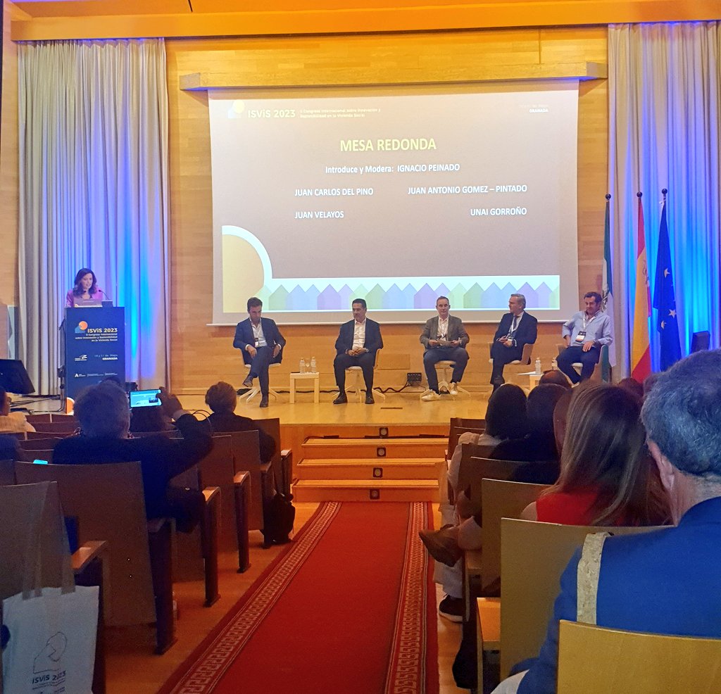 avs_gestores's tweet photo. Se inicia la última mesa redonda de la jornada en el #ISVIS2023 sobre la industrialización y digitalización. Construcción 4.0, con las intervenciones de @jc_delpino , Juan Velayos ,J.A G��mez Pintado y Unai Gorroño
@avrandalucia
@FomentoAND 
@avs_gestores https://t.co/6vFXQJzLcw