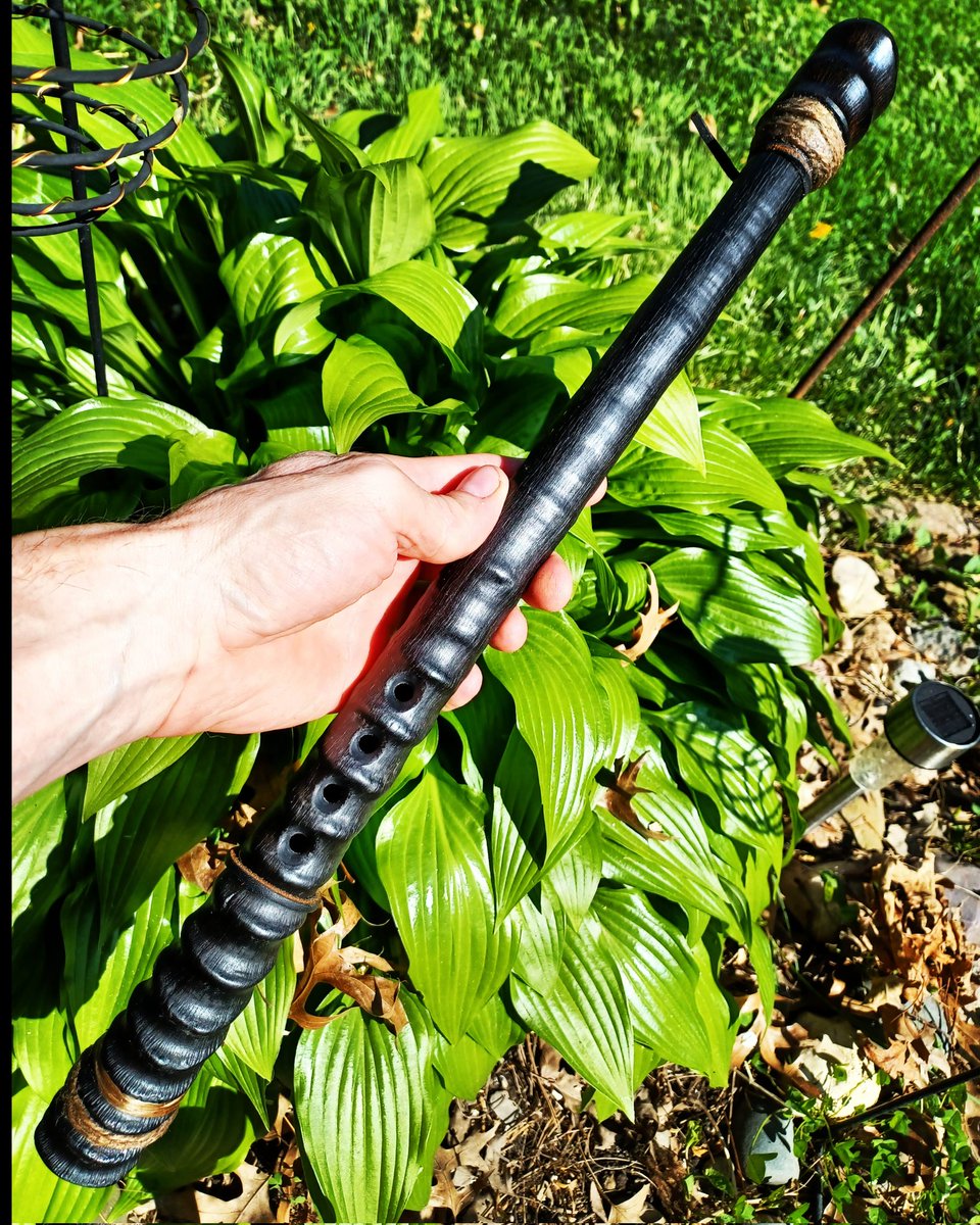PrimevalForge's tweet photo. A gemsbok horn vallhorn. #music #instrumentals #horn #flute https://t.co/JNXasVRwN5