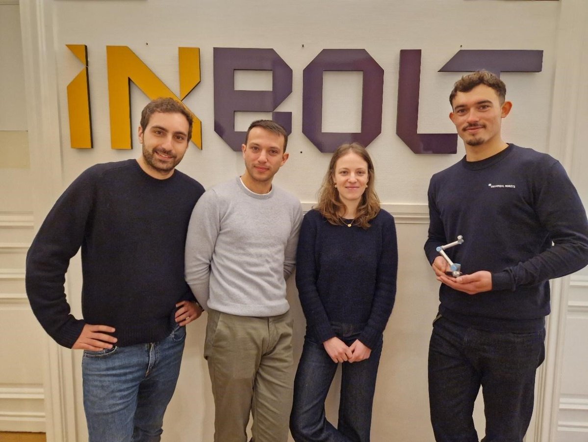 UR_France's tweet photo. [#BlogUniversalRobots] « Rendre la #robotique industrielle plus flexible : une philosophie partagée avec Universal Robots » - Albane Dersy, co-fondatrice d’@in_bolt 👉 https://t.co/snimydFFJB

Nous sommes allés à la rencontre des cofondateurs de la #startup parisienne ! https://t.co/IGNrAqGCwW