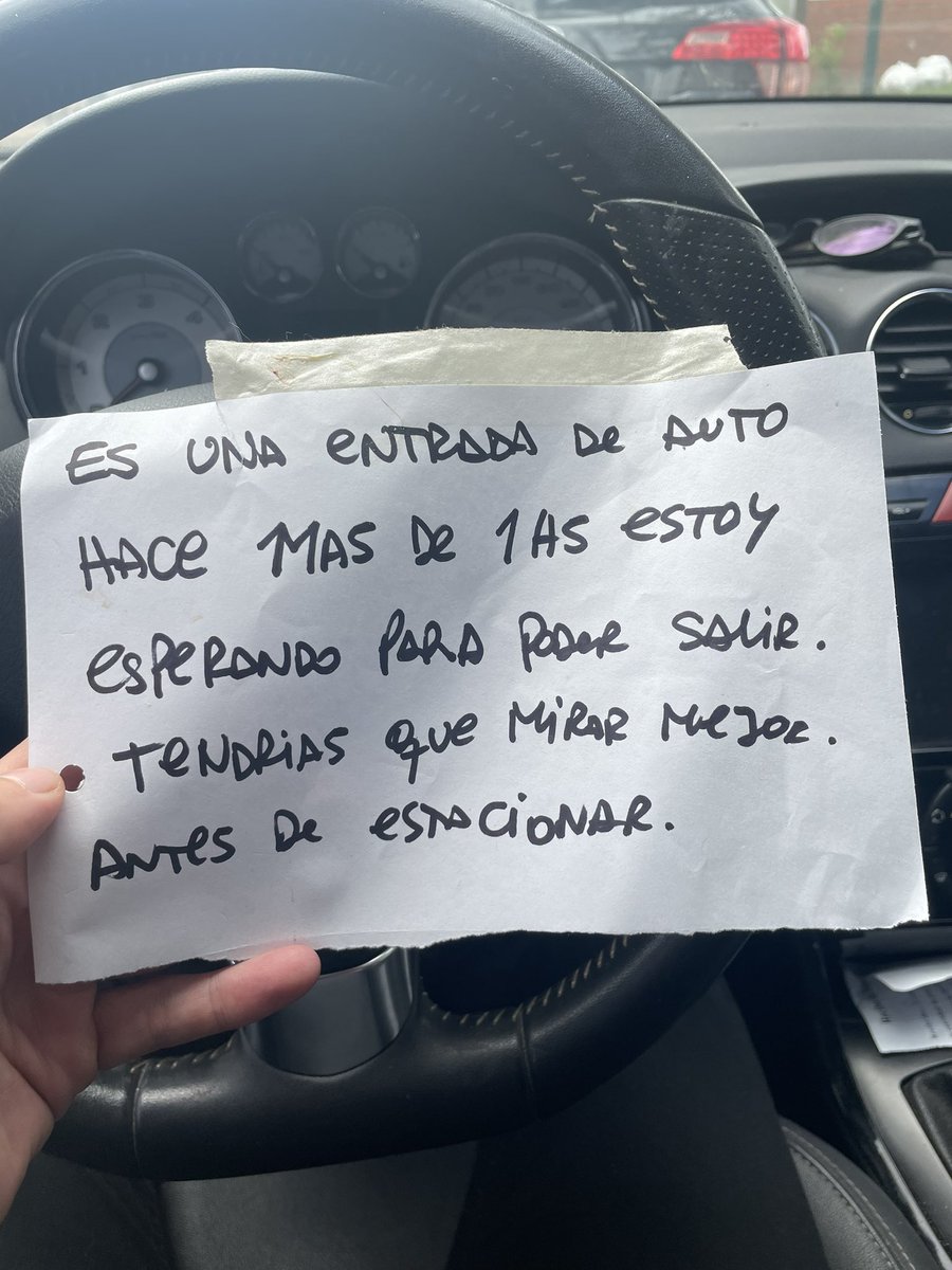 FranStefano's tweet photo. Que linda educada me pego, creo que preferia que me lo rompa o me putee. Mala mia. https://t.co/fIcLbs9ts4
