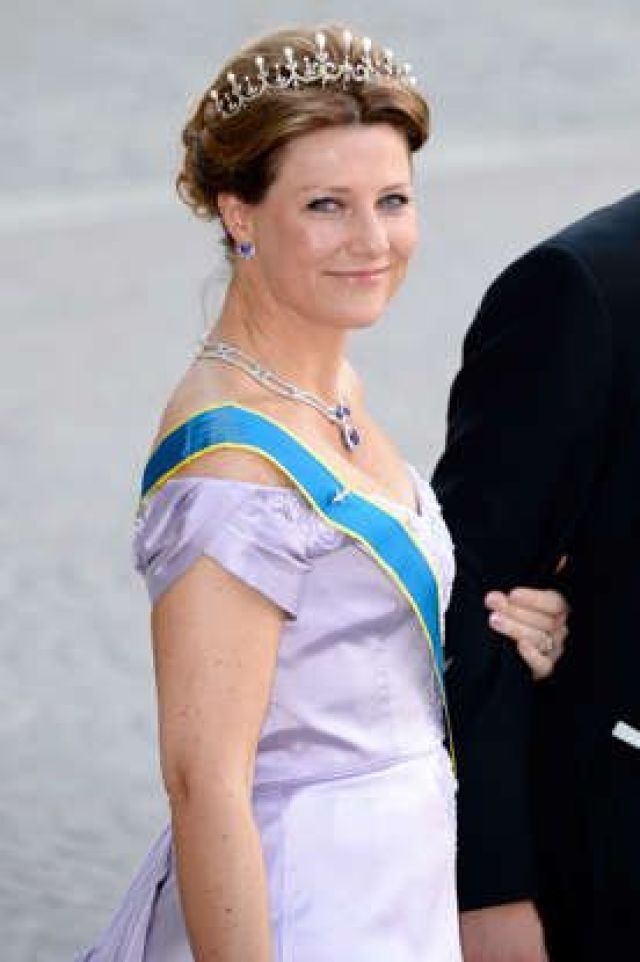 LA PRINCESA MARTHA LOUISE DE NORUEGA CRITICÓ «FEROZMENTE» A LA PRENSA DE SU PAÍS Y MANIFESTO QUE «SE EXAGERAN LAS COSAS» RESPECTO A SU VIDA PRIVADA. ift.tt/ZxMVK6Y