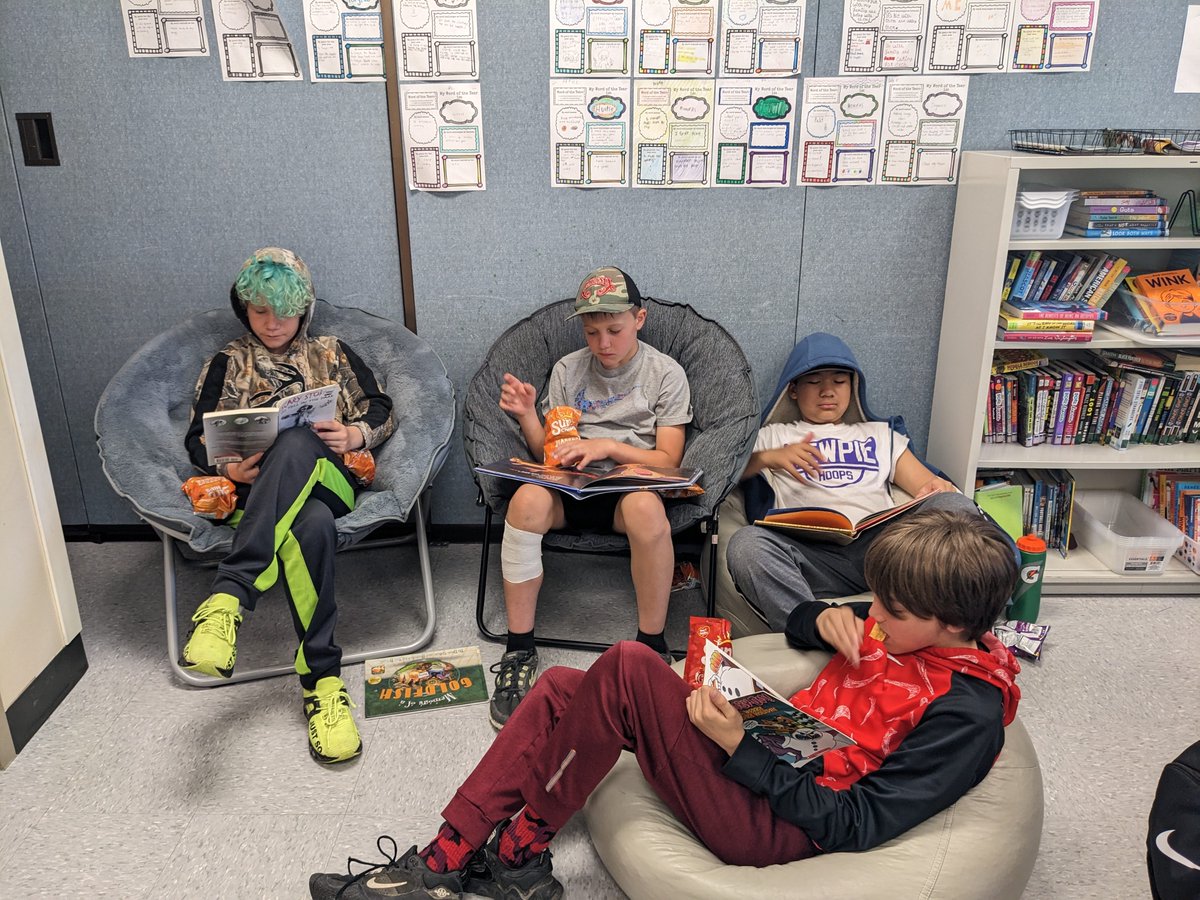 ReaderRBS's tweet photo. Enjoyed a reading day today by bringing in my student's favorite picture books! We had so much fun reading to one another or just enjoying time to read.  #readingteacher #teacherlife #scholarsfirst #cpsbest #sms_wildcats #smsreads https://t.co/EVVqCxh7H4