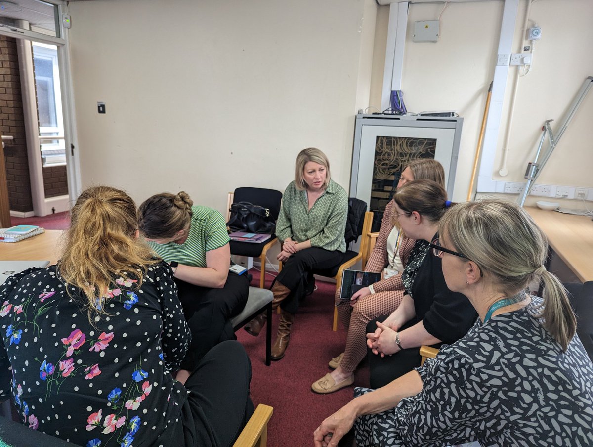 Thank you to our CYP leaders, fantastic engagement today in our first session setting our objectives and working towards our team charters - thank you Kelly, fab transformation support @A_jsmith24 @Rachel_PaedsRD @paulagarlick3 @joannebooth02 @allypobb @kellylslack @NicolaFirth6