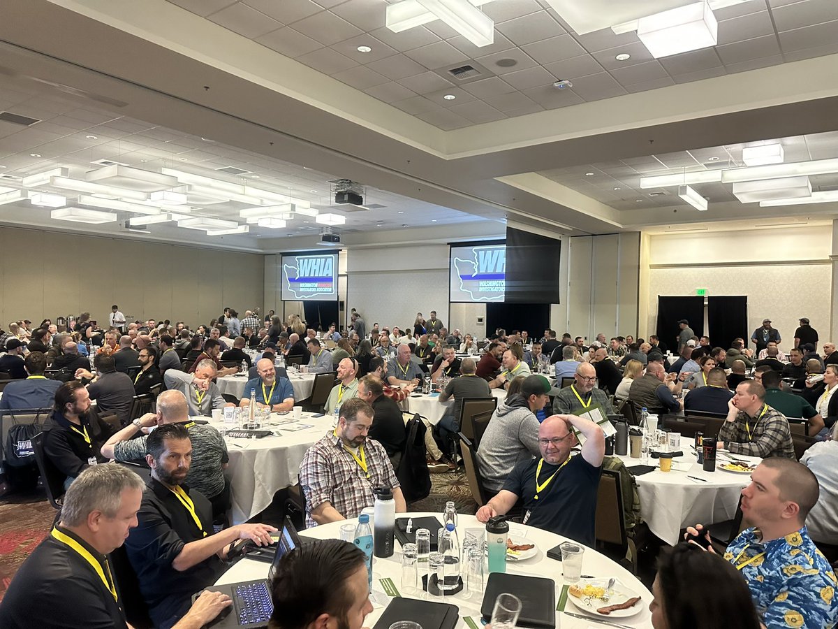 DavidRoseFOX13's tweet photo. Just gave the keynote speech at the Washington Homicide Investigators Association Conference. 320 detectives from all over the state gathered in Kitsap County to train, learn, share info and see emerging technology.  Thank you all for dedication to justice. @fox13seattle https://t.co/rwNI6jZFXm