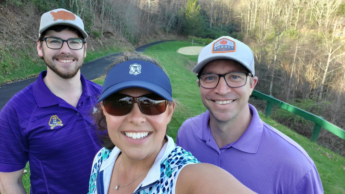 lakesidesports's tweet photo. Today’s National Golf Day, a day that encourages more people to take up the sport.

#NationalGolfDay reinforces the sport’s emotional, social, physical, and environmental benefits. It’s a day to enjoy this sport that truly is great for everyone.

Our docs love to hit the links!⛳️ https://t.co/nL26jUi1Ej