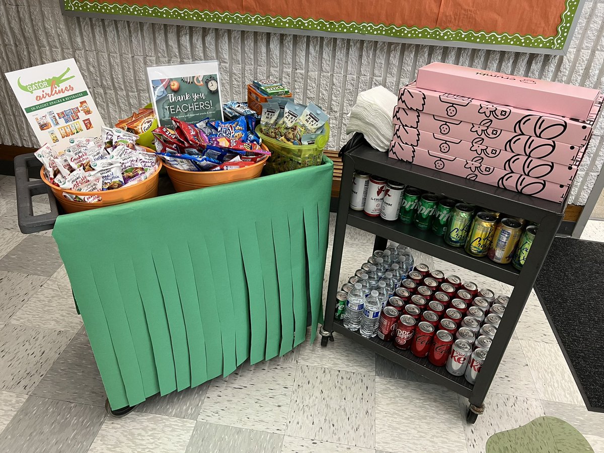 GESGatorPTO's tweet photo. Flight attendants made their way around the cabin to deliver in-flight snacks &amp; beverages to our @GESGATOR staff today!

THANK YOU, Rappahannock Ortho, for donating the treats for our cart &amp; @CrumblCookies for donating cookies!
We appreciate you recognizing our first-class staff! https://t.co/s4UWhX4b2L