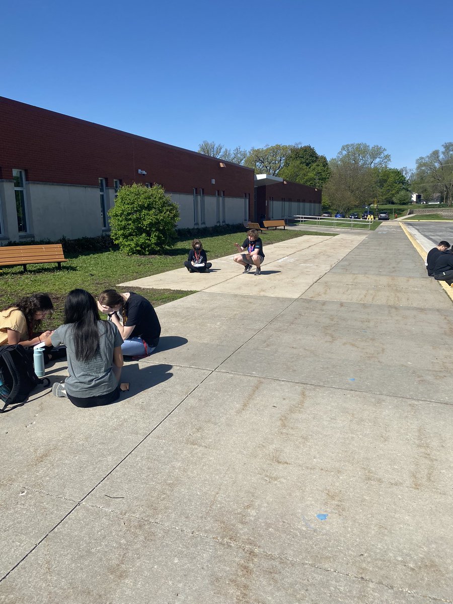 Precalculus class enjoy the nice weather while studying. #bettertogetherd95 #LZHSMATH