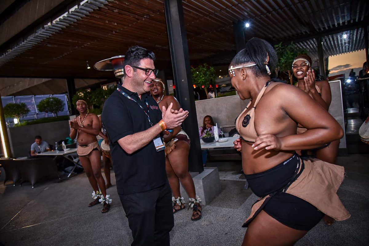 F_M_events's tweet image. We are having a blast at the Sunset Session - Closing drinks! 🎉 The atmosphere is electric with dancing, music, and amazing food. Thank you to everyone who made it possible and let&apos;s do it again soon! 😎 

#FMAS #FMAS23 #FMevents #ClosingDrinks #Networking #GoodVibesOnly