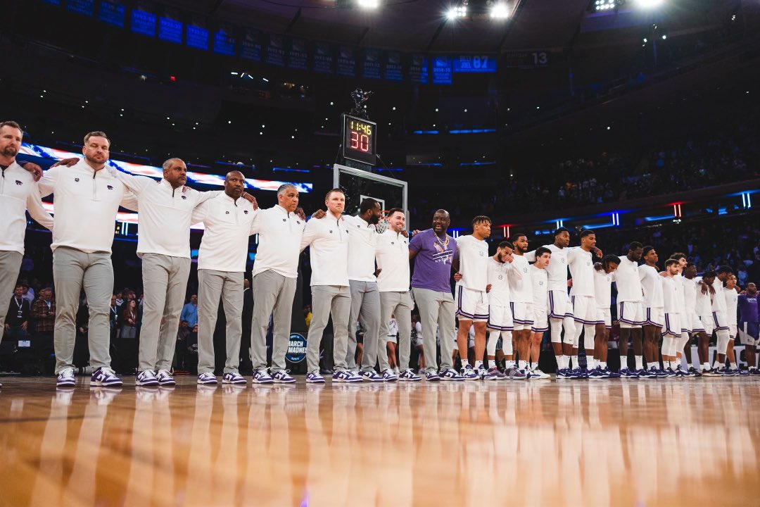 Coachreem4ever's tweet photo. Iโll be Back! Taking a little social media break! Mental health matters! Take care of you! Nothing is wrong just like your phone need to be charged and cars need gas. #TakeCareOfYou #EMAW #KansasFreakingState #WifeTime @C_dowling18 https://t.co/NVPQ30uG4t