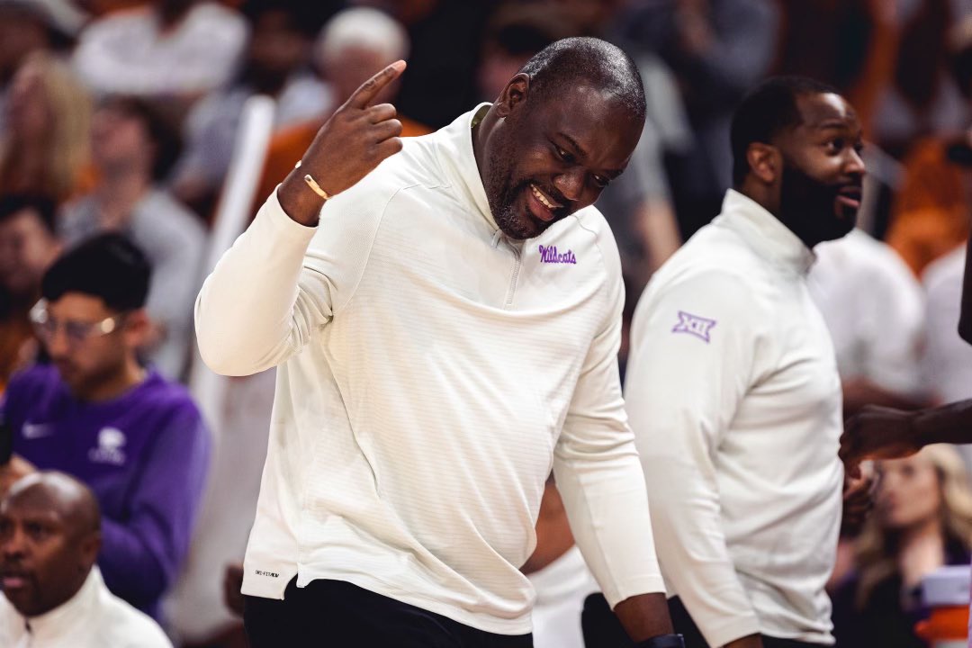 Coachreem4ever's tweet photo. Iโll be Back! Taking a little social media break! Mental health matters! Take care of you! Nothing is wrong just like your phone need to be charged and cars need gas. #TakeCareOfYou #EMAW #KansasFreakingState #WifeTime @C_dowling18 https://t.co/NVPQ30uG4t