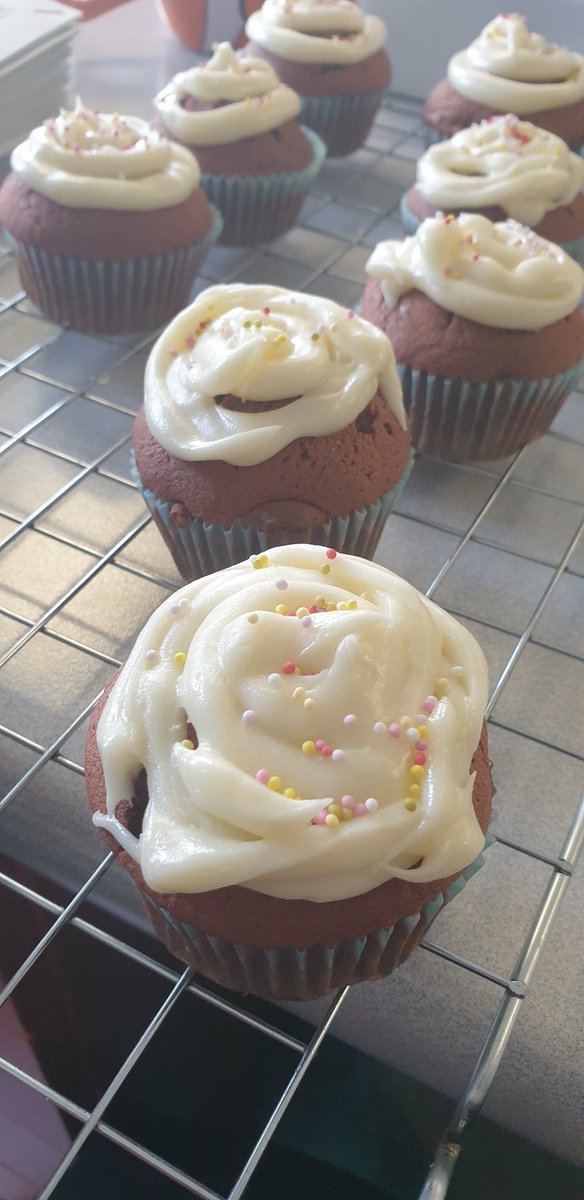 LLordanULPDSL's tweet image. Plan,prepare,cook &amp;amp; serve a dish you have made in 1st Yr Home Economics. Great job done @EnnisCC #firstyearhomeeconomics #learningtocook #baking #managingmyself