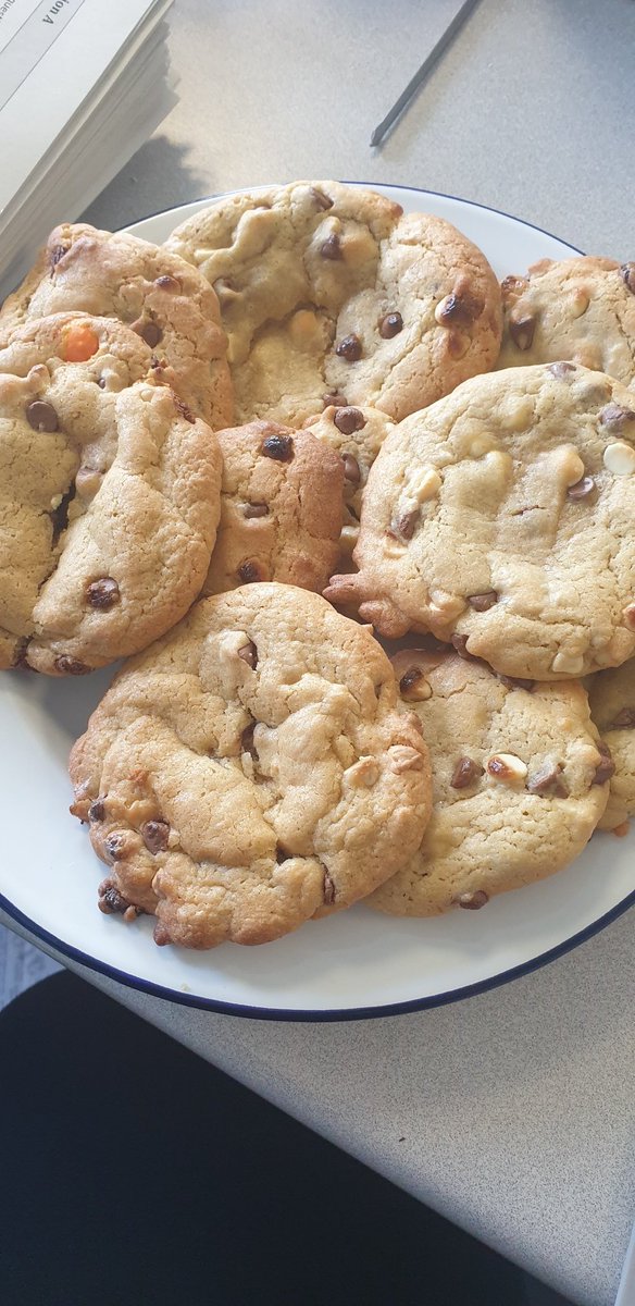 LLordanULPDSL's tweet image. Plan,prepare,cook &amp;amp; serve a dish you have made in 1st Yr Home Economics. Great job done @EnnisCC #firstyearhomeeconomics #learningtocook #baking #managingmyself