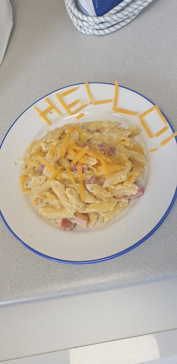 LLordanULPDSL's tweet image. Plan,prepare,cook &amp;amp; serve a dish you have made in 1st Yr Home Economics. Great job done @EnnisCC #firstyearhomeeconomics #learningtocook #baking #managingmyself