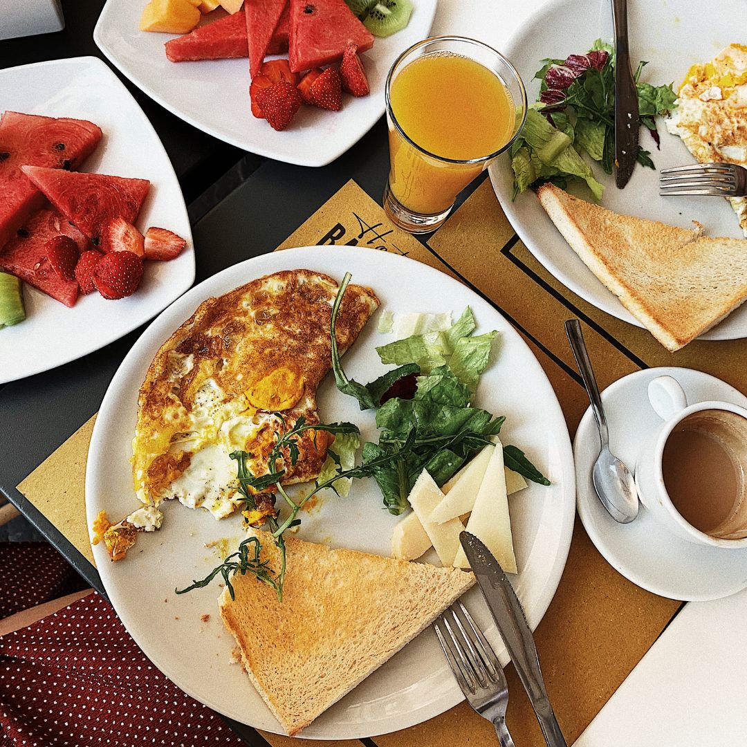 WeRRestaurants's tweet photo. Mother's Day and brunch just go hand-in-hand!

According to some of our recent data, over 35% of Americans plan to celebrate Mother's Day with brunch, while only 10% plan to go out for breakfast. Which meal are you treating Mom to on Sunday? https://t.co/FUyS36OmGv