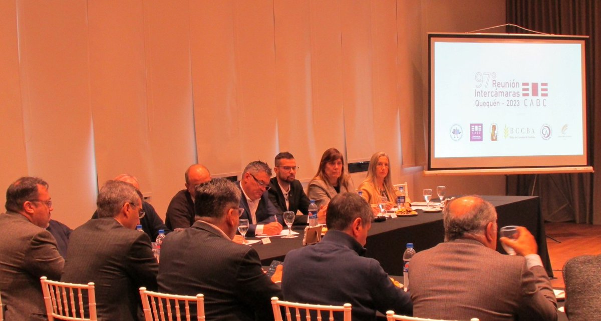CABC_1905's tweet photo. Segunda jornada, Reunión Institucional de la 97° Intercámaras @CABC_1905 @Cacer_37 @CAC_BahiaBlanca @CamArbitralRos
@BCSF_Oficial @BCCBA @SenasaAR https://t.co/tr60KYHlwS