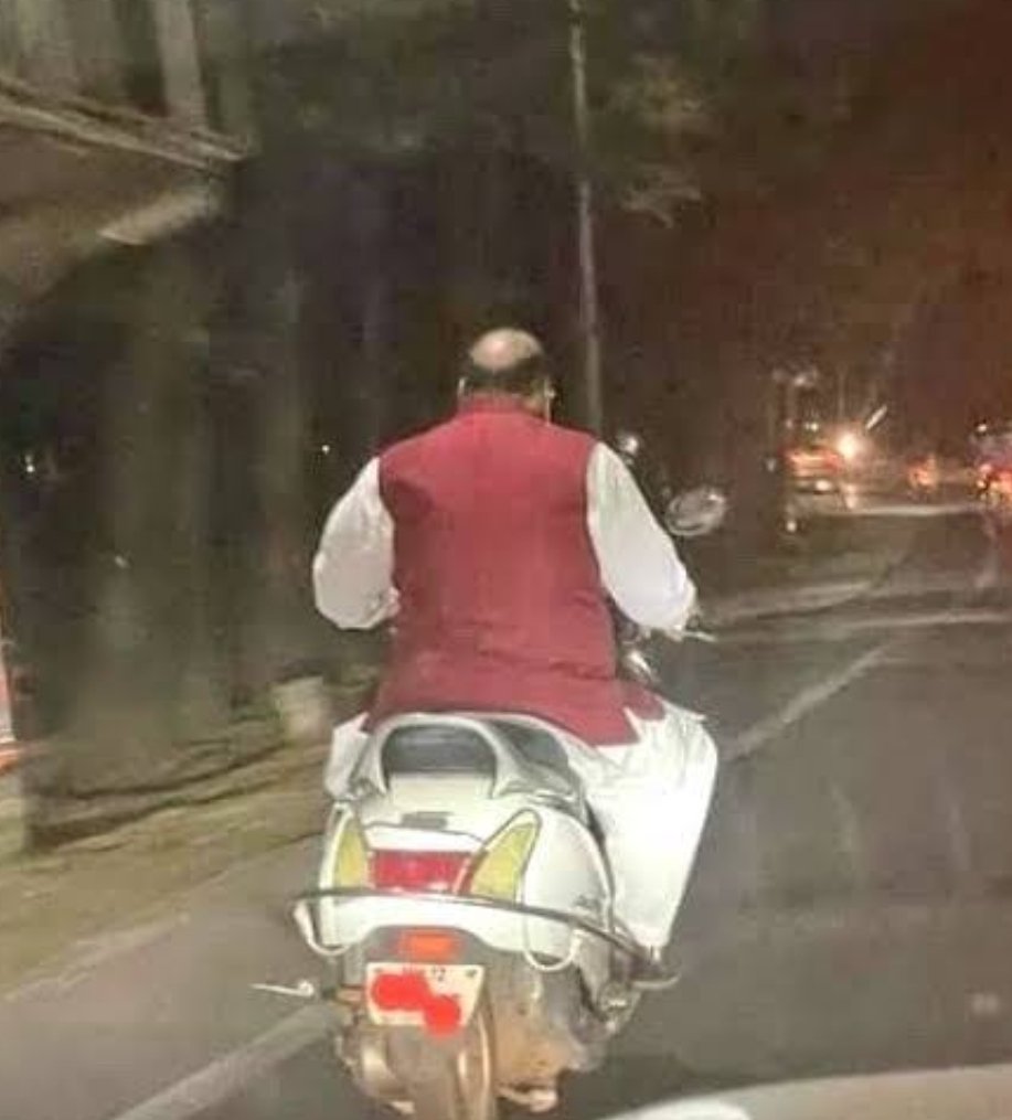 titanvikas's tweet photo. Match fixing will start now after seeing  BJP situation Exit poll  .BJP will be  out of Karnataka  #ExitPolls https://t.co/WWGLb2nTcY