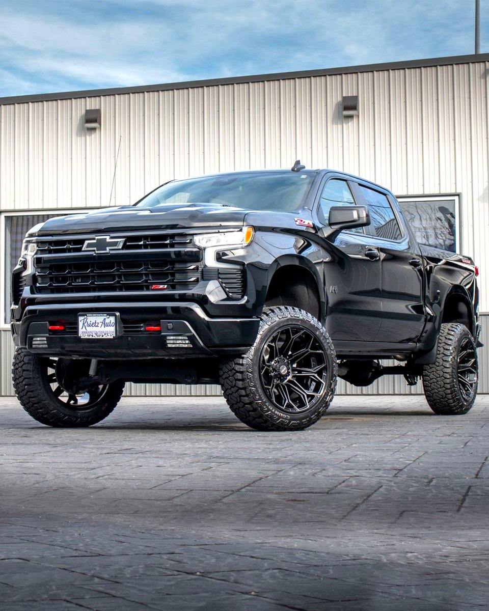 4PlayWheels's tweet photo. Silverado Z71 by @krietzcustoms For Sale
Wheel setup:
4P83
22x12
35x12.5x22 tires
#4playwheels #liftedtrucks #chevytrucks #silverado #chevroletsilverado #silverado1500 #4p83 #22inchwheels #krietzcustoms https://t.co/QXiODVC88g