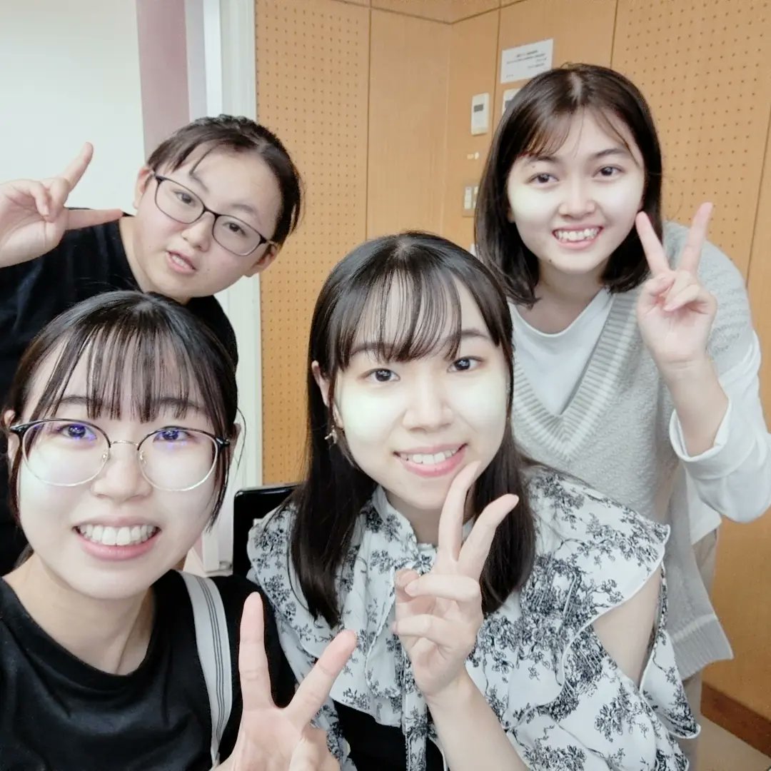 iukchorus's tweet photo. 新歓から約1ヶ月が経って、合唱部には2人の女の子が入部してくれました！✨ 可愛い後輩が増えてとっても嬉しいです⸜🩷⸝‍⁡⁡
⁡⁡
⁡ソプラノ→めい＆はるか(新入生)
⁡⁡
⁡アルト→ゆりか＆ゆうか(新入生)⁡ https://t.co/jZHpdTLDug