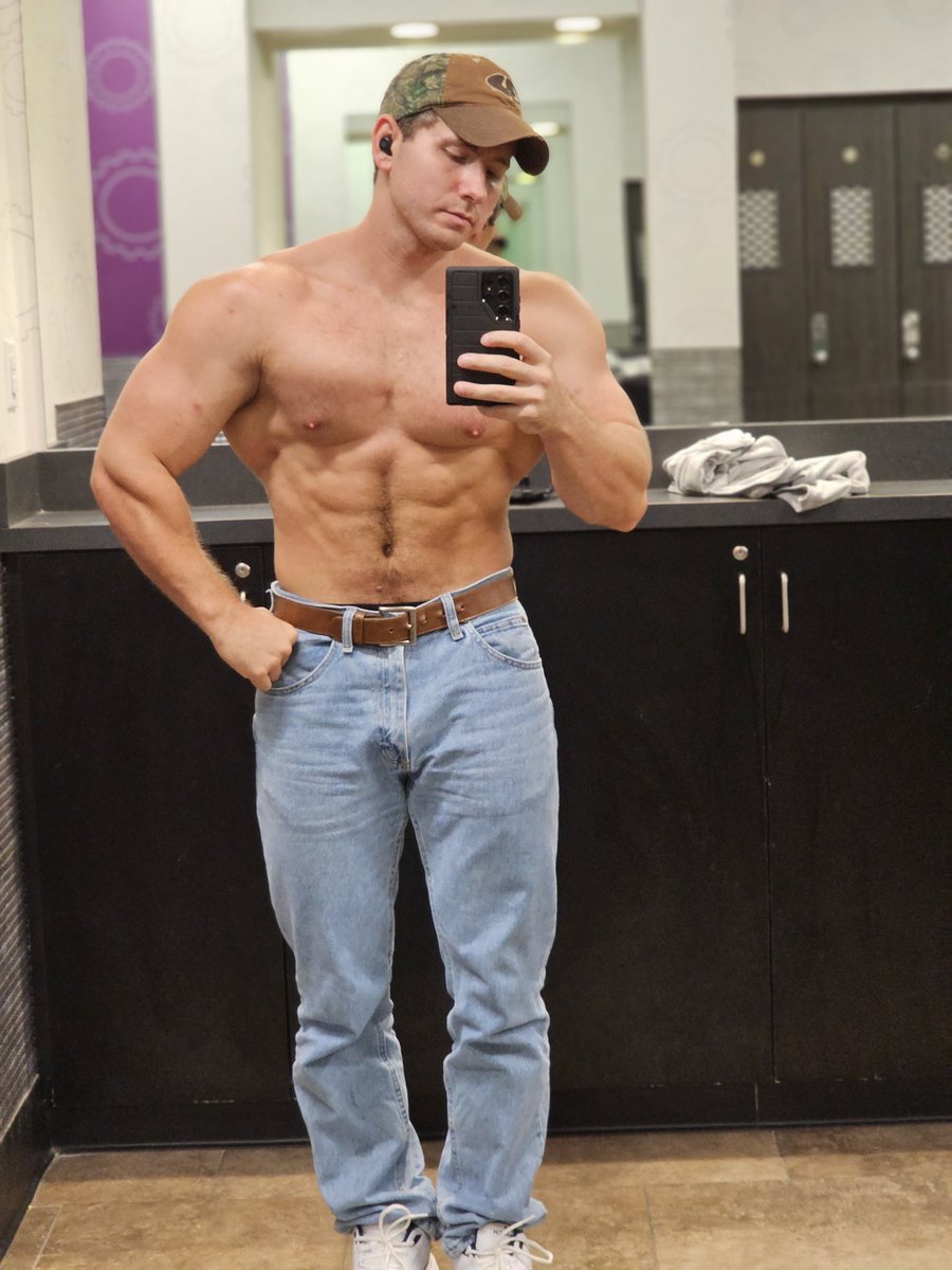 DerrickHenryFit on Twitter "RT DerrickHenryFit All my social media