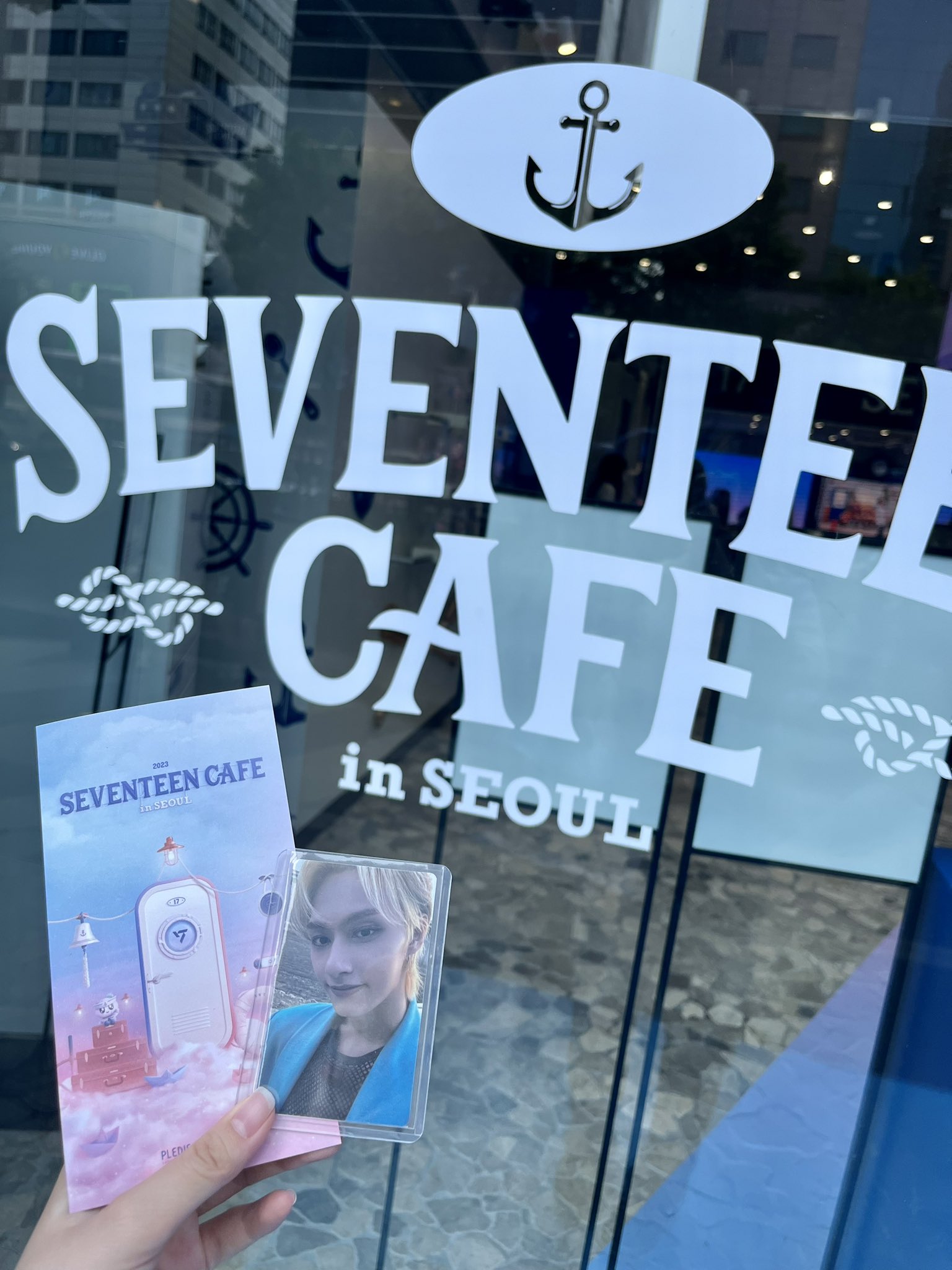 SEVENTEEN_CafeInSeoul - Search / X