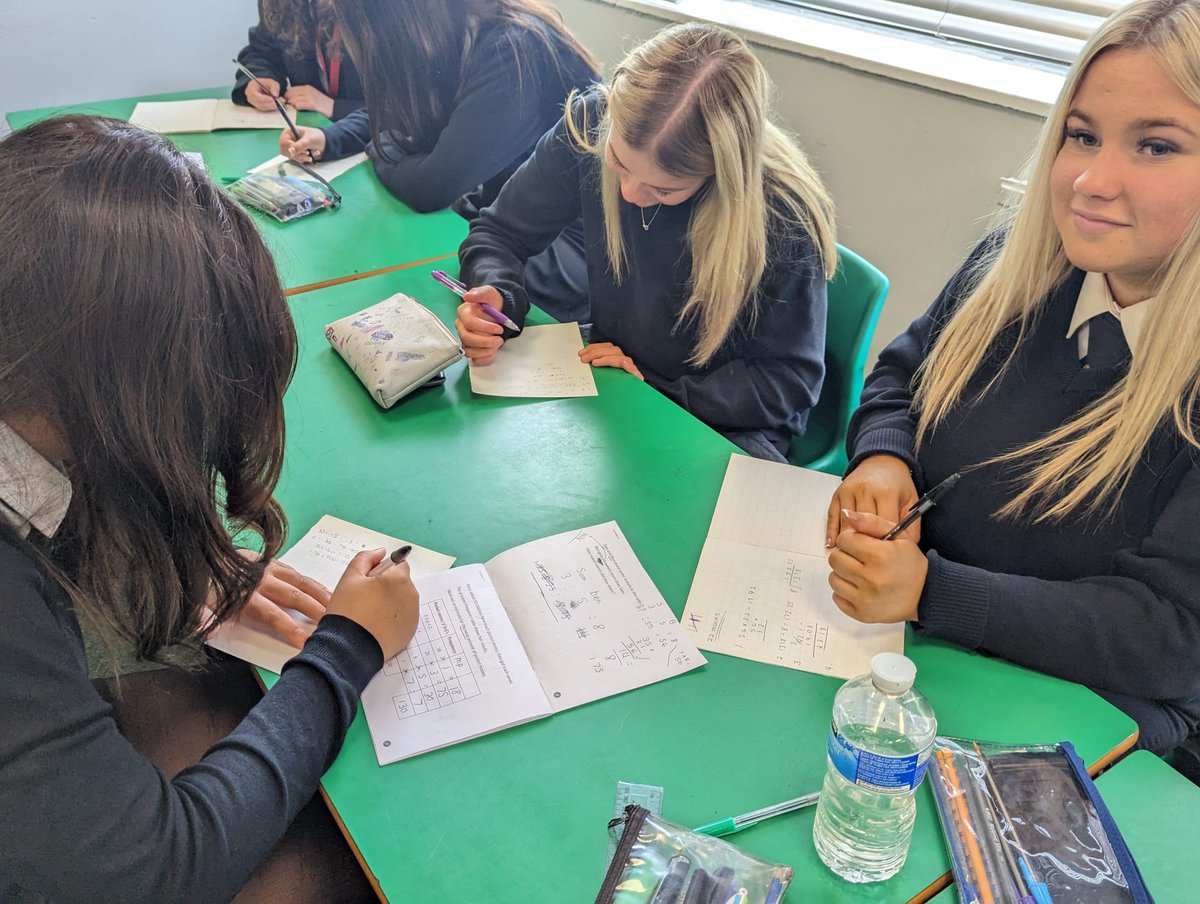 StreetlyMaths's tweet photo. @StreetlyYr11 enjoying some GCSE preparation during #streetlyofferday Lots of teamwork, relays and puzzles solved #lovinglife #lovingmaths https://t.co/FhFTqo8E2f