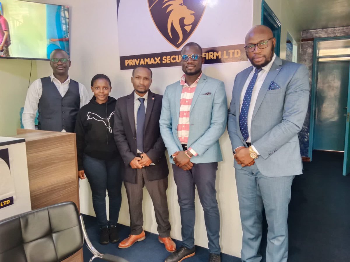 ElijahProfits's tweet photo. Build Your Network, Grow Your Networth.

Pleasure meeting the Directors Mountain Peak Developers and Privmax Securities Firm Ltd.

Catch them and fellow Directors at Bulb Decor &amp; Design Networking Forum on the 24th May 2023 at Nairobi Club.
Tickets at Ksh 2,500, BuyGoods 79 81 89 https://t.co/NQ73x0rdFa