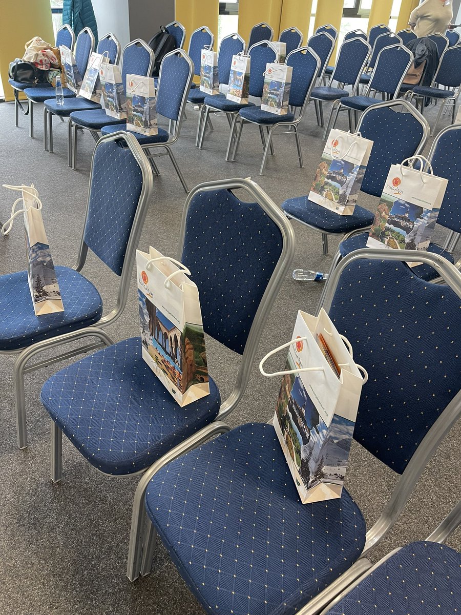 IppogOrg's tweet photo. Let the meeting begin 😍
📍Sofia Tech Park, Sofia 🇧🇬
#sofiatechpark #sofia #bulgaria #science https://t.co/EEJxm8nepo