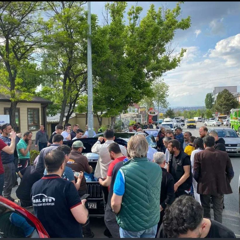 🇹🇷🇹🇷🇹🇷YERLİ ve MİLLİ GURURUMUZ <a href="/Togg2022/">Togg</a> 🧿🧿🧿ŞAŞMAZ OTO  SANAYİMİZDE ESNAFLARIMIZ İLE BULUŞTURDUK.