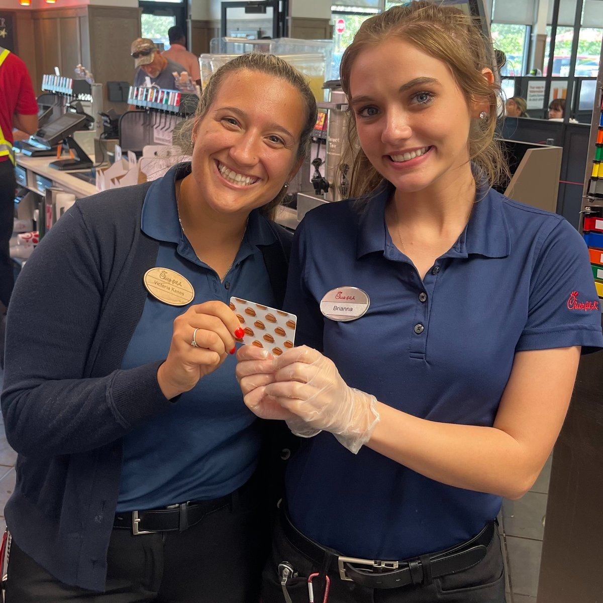 chickfilapsl's tweet photo. Need an idea for Mother's Day? How about giving the best mom in the world a gift card to say thank you, this meal is on us!  You deserve it. 🎁🐮💕
#weloveyoumom
#happymothersday
#momsdaygift
#giftcard
#mothersdayweekend
#mothersday2023 https://t.co/OtQoZWKdcp