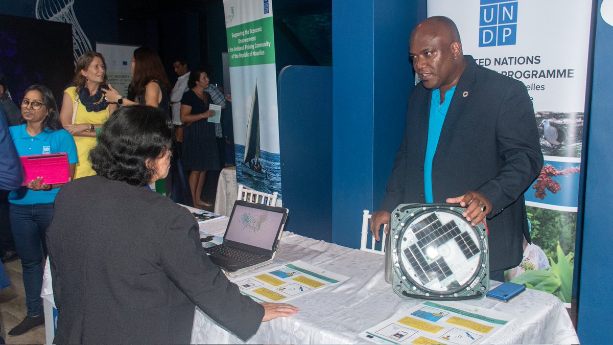 UNDPMauritius's tweet photo. ✅️mobile app for artisanal fishers
✅️deployment of single-buoy FADs
@UNDP 🇲🇺 was pleased to showcase the latest progress of #EU-funded #ECOFISH project at the #EuropeDay celebrations
We value our strong partnership with the #EU in advancing #SDGs for community #empowerment https://t.co/iPOsu81F9A
