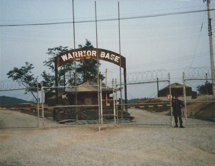 Korean_DMZ_Vets's tweet photo. Early 1970s till October 1991 - Home Sweet Home!  They apparently have barracks there to sleep in, when doing training there, not Tent City anymore!  #2id #warriorbase #korea #rok #dmz #tentcity #dmz #dmzwar https://t.co/4LVBw15nsV