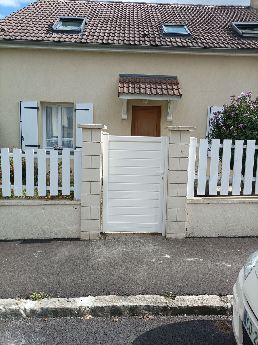 setal78's tweet photo. Remplacement du portail et du portillon et installation d'une motorisation connecté. https://t.co/XAhaKKv5xc https://t.co/MNEdNlKTlw