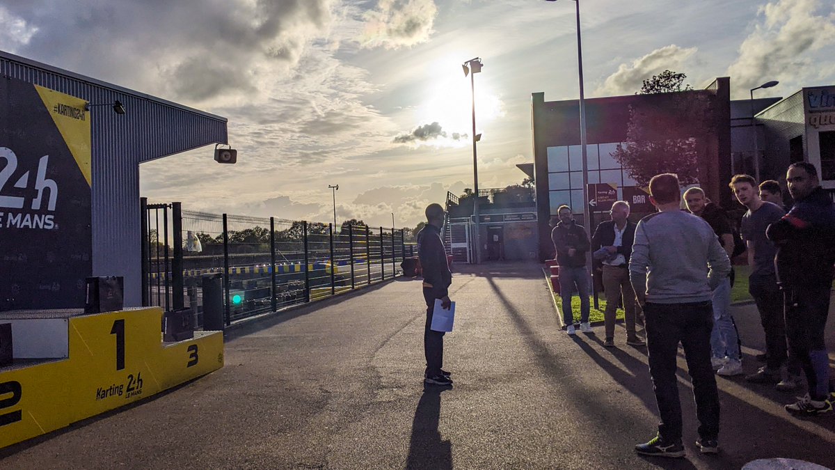 Axiclim's tweet photo. 🏎️Vendredi dernier, nous avons fait vibrer la piste de #karting du circuit des 24h avec notre équipe ! Une soirée mémorable alliant compétition et rigolade. De quoi renforcer les liens et intégrer nos nouveaux collaborateurs ! 🏁 https://t.co/Mdw8pc6hPc