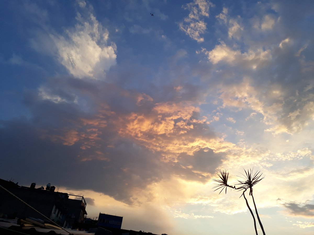 rebealva's tweet photo. Bonito día https://t.co/CVW79YZhDi