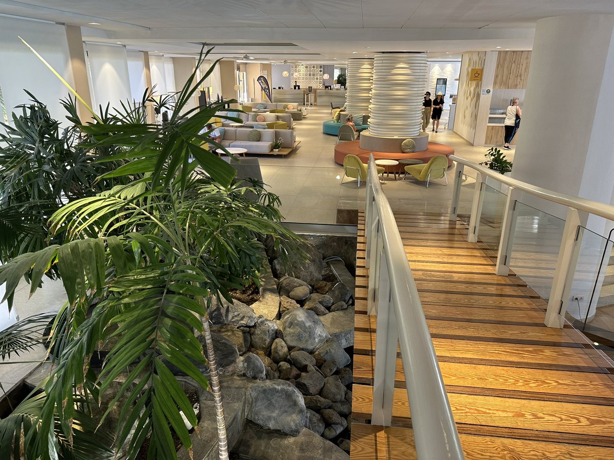 BadToxic's tweet photo. More #interior of our #hotel #AboraContinental by #LopesanHotels.
#bridge #Brücke #massage #massageChair #chair #MassageSessel #wellness #inside #vacation #trip #travel #Reise #Holliday #urlaub #Canaries #CanaryIslands #Canary #GranCanaria #island #Maspalomas #Spain #Spanien https://t.co/dBYw94Iyh8
