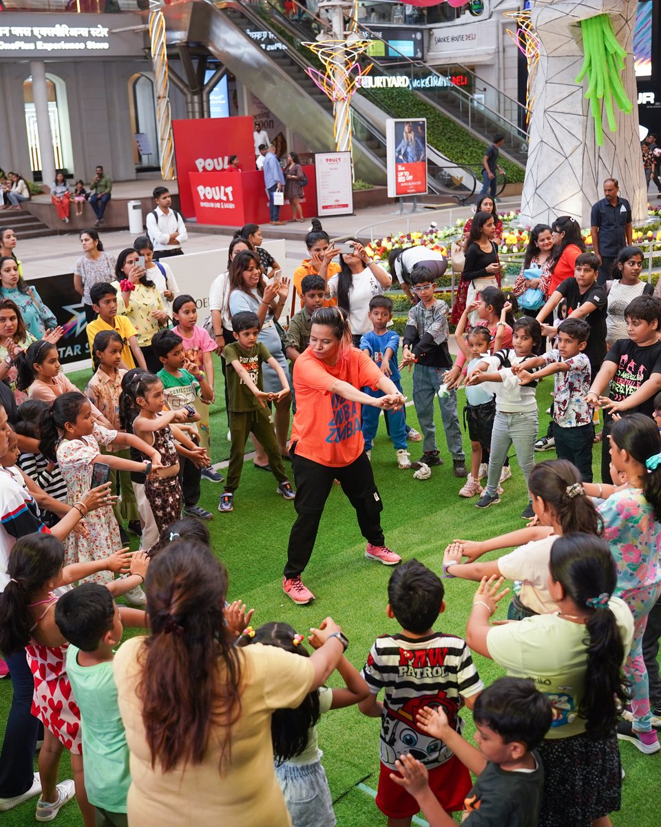gophoenixing's tweet photo. Wow, what a fun-filled Kids' #Zumba workshop with @SuchetaShares at #PhoenixPalladium!💃🏻Amazing choreography had the little ones moving and grooving like never before. We have several such workshops for you that you can be a part of. 
For bookings, click https://t.co/j4AqPIgNXn https://t.co/qZdgwMCkn7