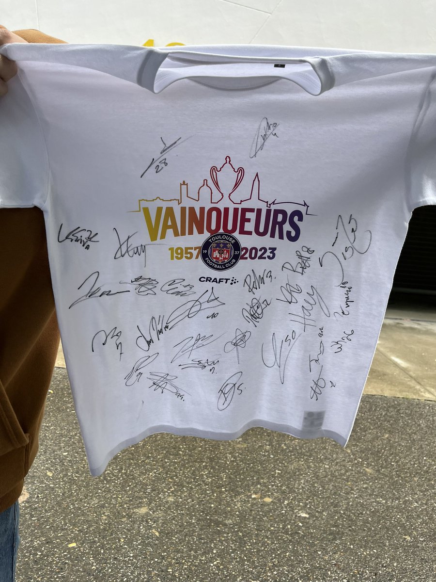 julieeegmn's tweet photo. Ça c’est collector 🏆 https://t.co/I7W3Q0X5xD