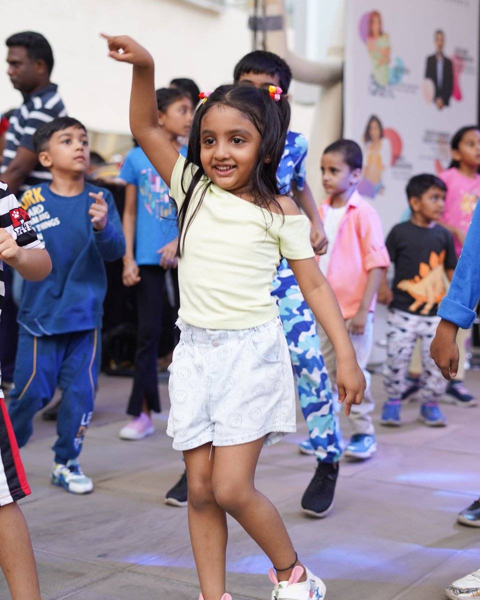 gophoenixing's tweet photo. Wow, what a fun-filled Kids' #Zumba workshop with @SuchetaShares at #PhoenixPalladium!💃🏻Amazing choreography had the little ones moving and grooving like never before. We have several such workshops for you that you can be a part of. 
For bookings, click https://t.co/j4AqPIgNXn https://t.co/qZdgwMCkn7