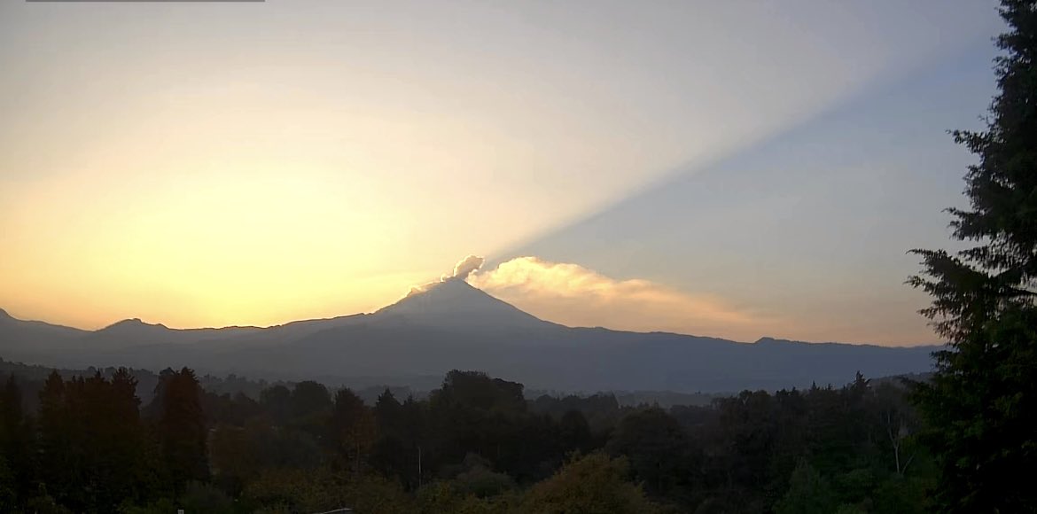 migfel's tweet photo. Así amanece  Ozumba, Estado de México , @imagenZea https://t.co/8Btaamk8ED