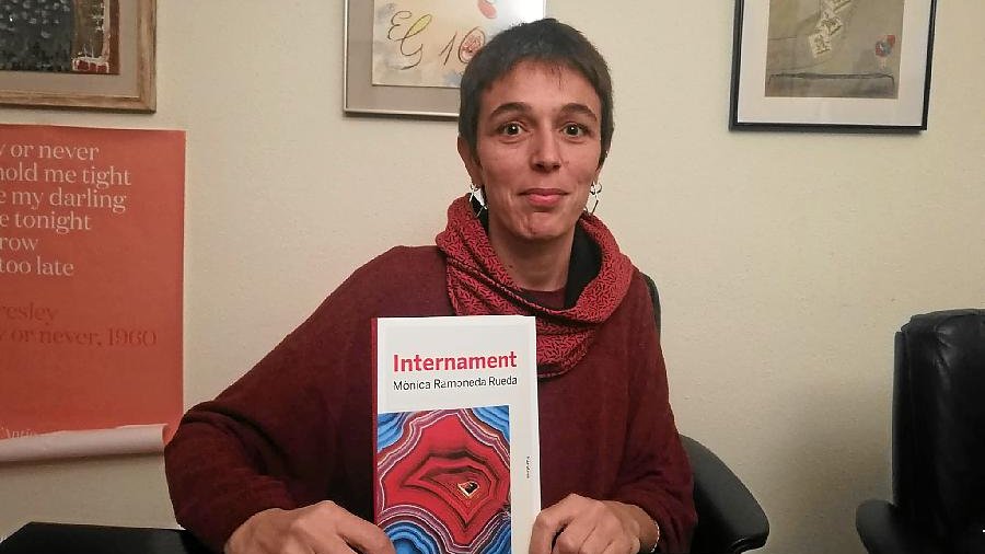 lacaravanaestel's tweet photo. AVUI A #LaCaravana 🚙 

🔹 La periodista @mramoneda ens parla del seu llibre #Internament, d'@angleeditorial. 
🔹 #Casualitats amb David Balaguer.
🔹 La tertúlia esportiva amb @KikuParcerisas, @GemmaMallorca, @rafasanahuja i David Balaguer.

 📡 15 h: https://t.co/IS1kqc26wC https://t.co/NpQhQhCuWe