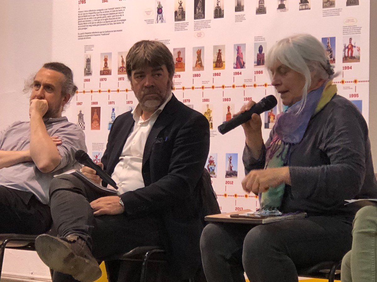mariadolorsa's tweet photo. A #Badalona hi ha una sòlida estrucrura associativa que brinda accés a drets bàsics on les adminiatracions abandonen la seva responsabilitat.

Aquests dies ens conviden a debats polítics. Malgrat el marc electoralista m'agrada mantenir la sinceritat honesta. 

Gràcies per tant. https://t.co/aaipjbcZAV