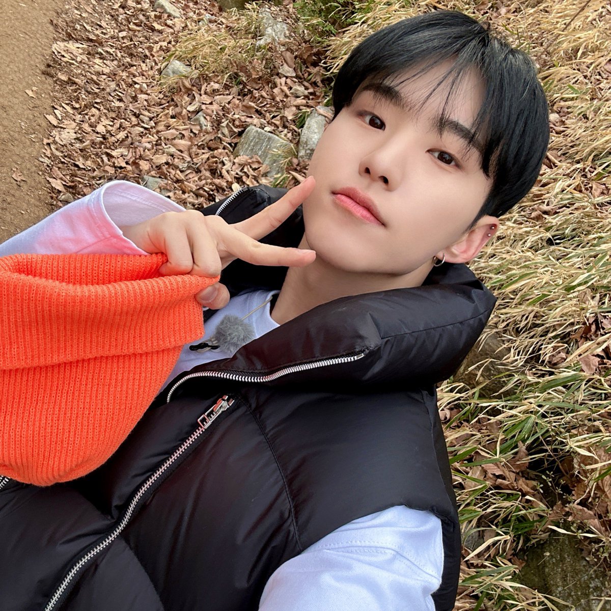 pledis_17's tweet photo. [17'S] 청계산 등반 → 백숙 먹기🤤
조금 허전하지만... 추억 여행 완료❗

수준 이상의 힐링과 감동 모두 다 잡고 
아름답게(?) 마무리된 <권순영 찾기>

#권순영은_세븐틴이찾지_누가찾니😉
#다음주는_원우가_쏜다🥩 https://t.co/zcyw9vLI7u