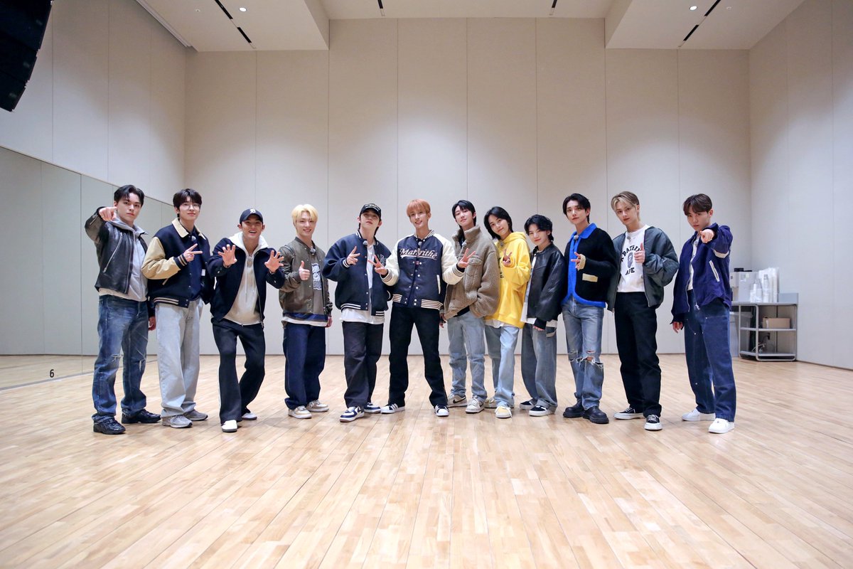 pledis_17's tweet photo. [17'S] 청계산 등반 → 백숙 먹기🤤
조금 허전하지만... 추억 여행 완료❗

수준 이상의 힐링과 감동 모두 다 잡고 
아름답게(?) 마무리된 <권순영 찾기>

#권순영은_세븐틴이찾지_누가찾니😉
#다음주는_원우가_쏜다🥩 https://t.co/zcyw9vLI7u