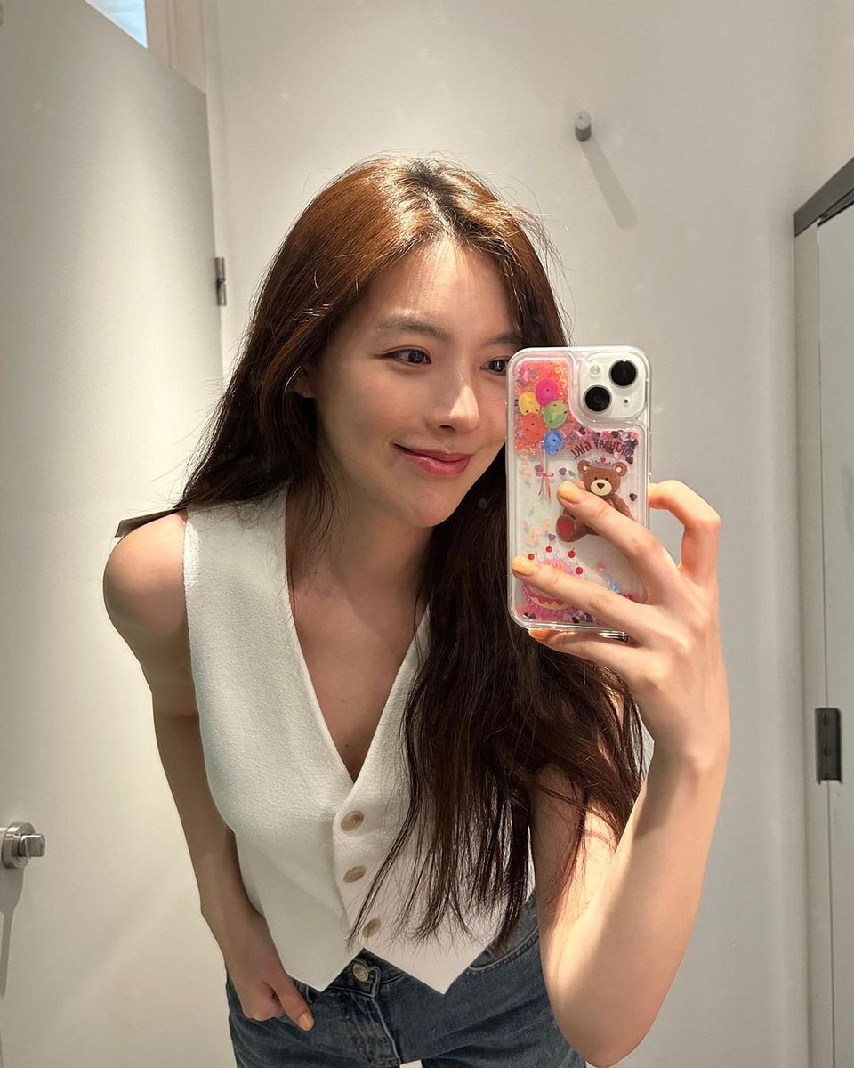 sanghak70's tweet photo. 230510 송주희(전 헬로비너스 앨리스)
인스타그램 리그램

11주년 감사합니다.💛 
분명 엊그제 10주년이었는데 시간이 나만 빨라요? 
사진첩을 뒤적뒤적 요즘 근황을 탈탈 털어봤어요! 
거의 뭐 자연인이네요😆 
우리 건강한 하루 보내요-!

#헬로비너스 #hellovenus #앨리스
#송주희 #SongJuhee https://t.co/LZ1futq0he
