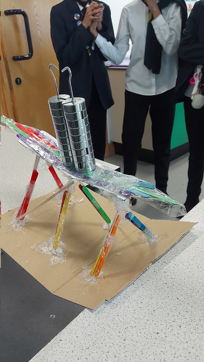 MA_ScienceDept's tweet photo. Bonus pics of the bridges actually holding mass - one design managed to hold 3.6kg!! https://t.co/DI72pVeJG0