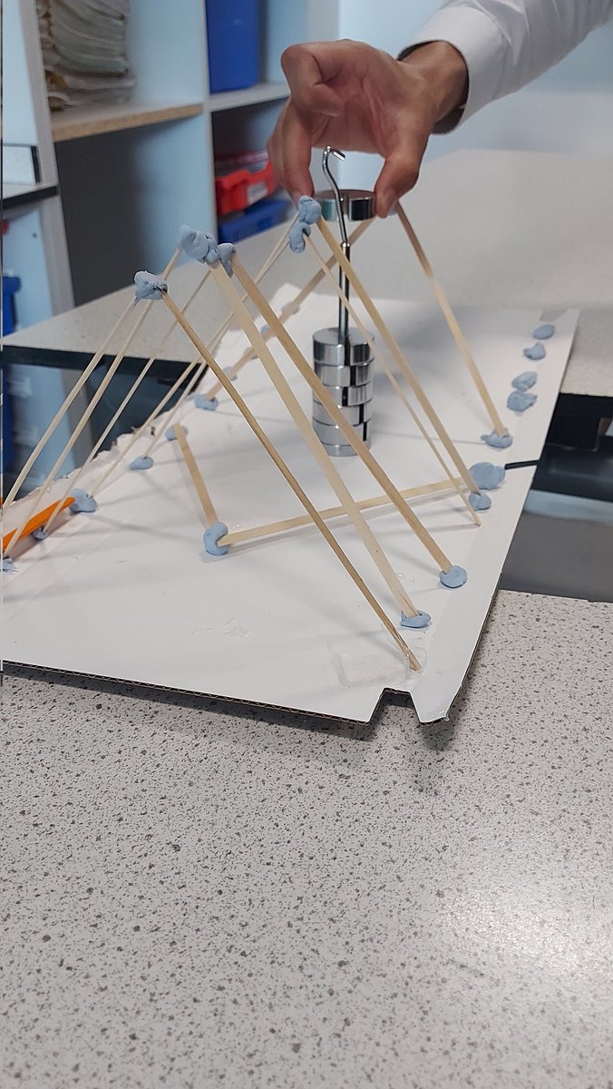 MA_ScienceDept's tweet photo. Bonus pics of the bridges actually holding mass - one design managed to hold 3.6kg!! https://t.co/DI72pVeJG0