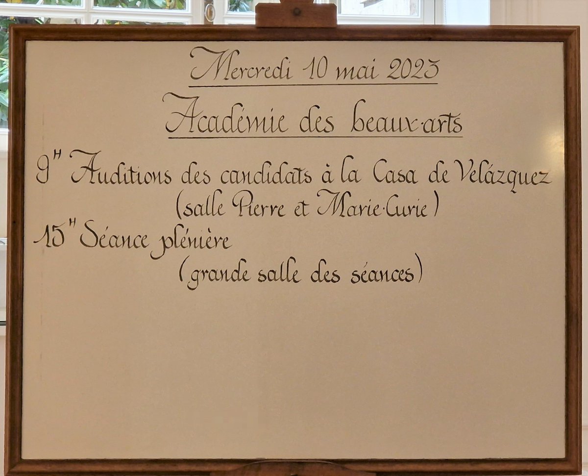 AcadBeauxarts's tweet image. L'Académie des beaux-arts tient sa séance plénière hebdomadaire cet après-midi, à 15 heures. Cette séance sera suivie à 17h30 par la présentation publique du dernier ouvrage d'Anne Démians, membre de l'Académie, à la librairie de l'@InstitutFrance. #Teamarchi