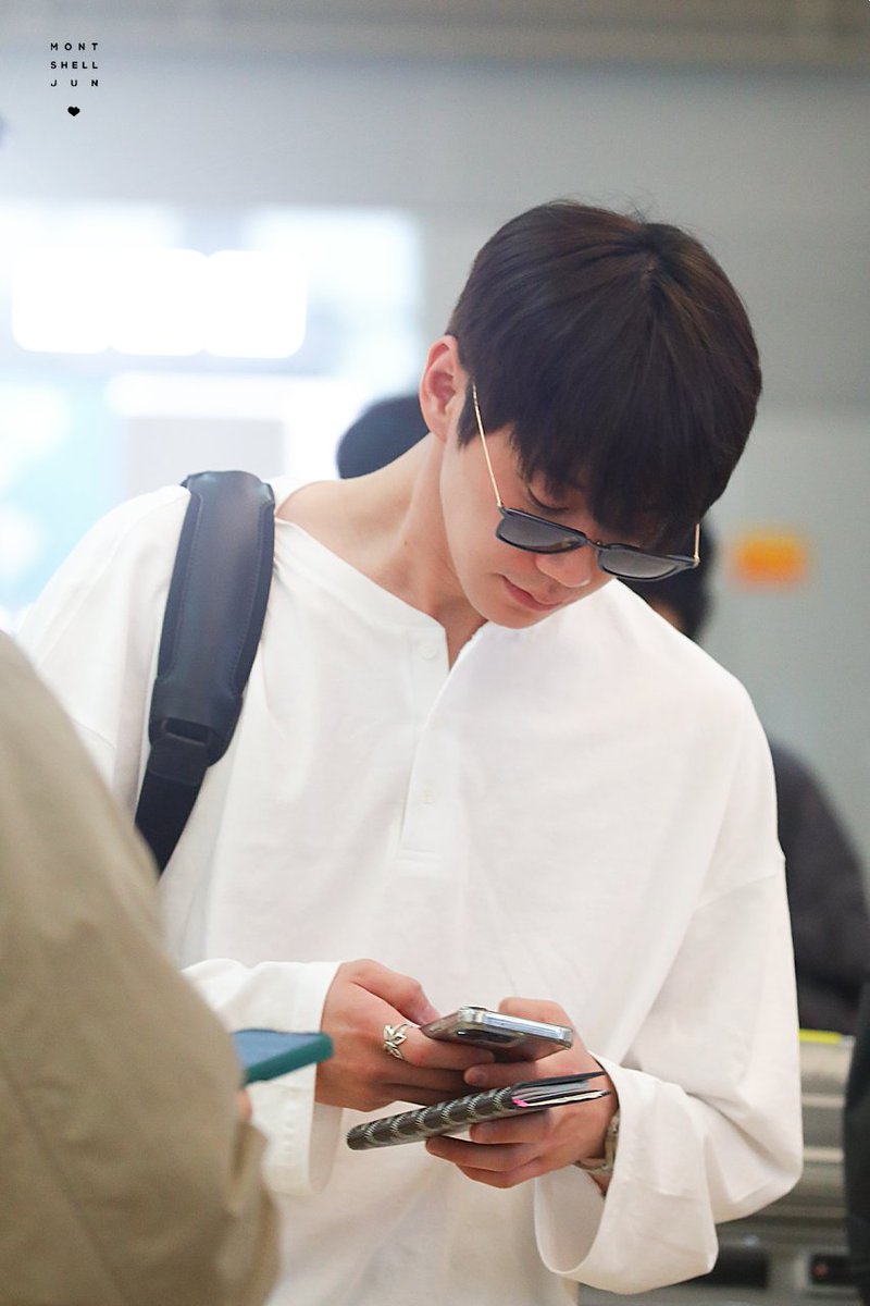 montshell_jun's tweet photo. 🍫[20230504] 인공출국  #이준영 #LeeJunYoung #준
@1ee_Jun_Yxxng https://t.co/mDXqgJaRi3